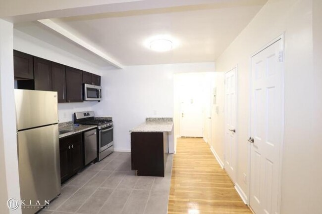 Foto del edificio - 1 bedroom in Flushing NY 11355