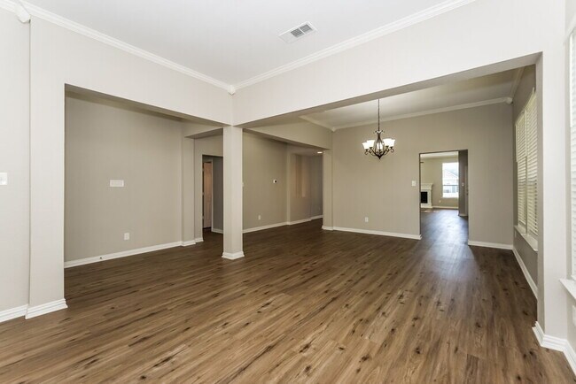 Foto del edificio - 1042 Devonshire Dr