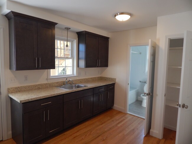 Kitchen - 24 High St
