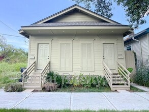 Building Photo - 2205 Washington Ave