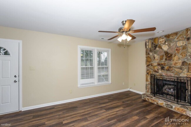 Building Photo - 9720 Manus Ct