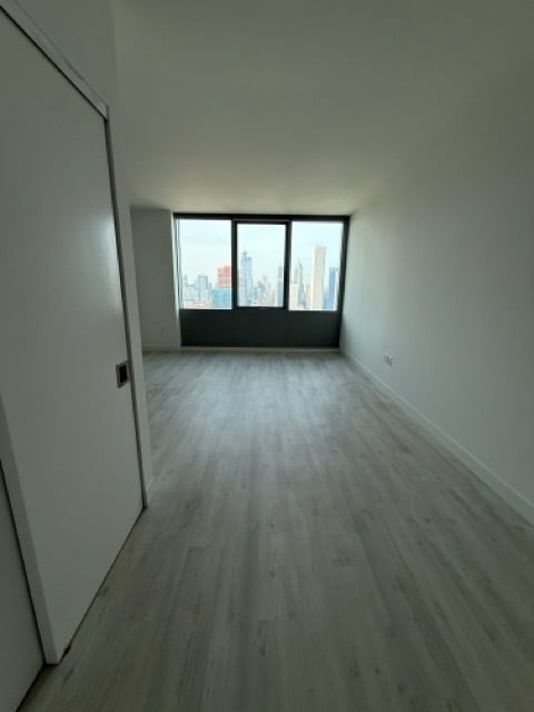 Foto del edificio - 150 W Superior St