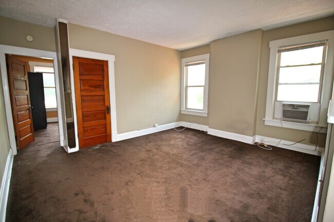 Sala de estar - 68 E Hudson St