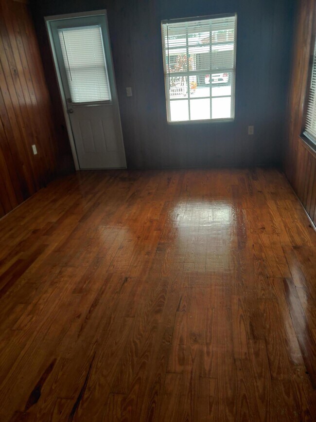 Foto del edificio - 3591 Gibbs Rd