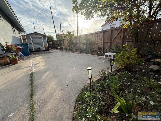 Foto del edificio - 121 E Madison St