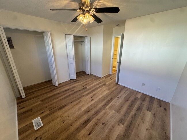 Foto del edificio - 208 Lindell Dr