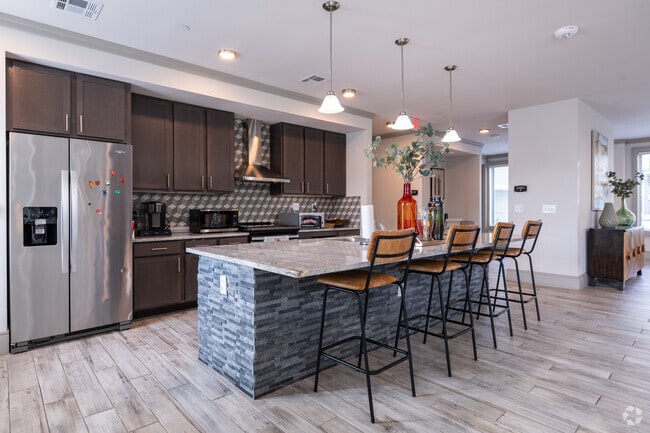 Clubhouse Kitchen - Fulton Lofts