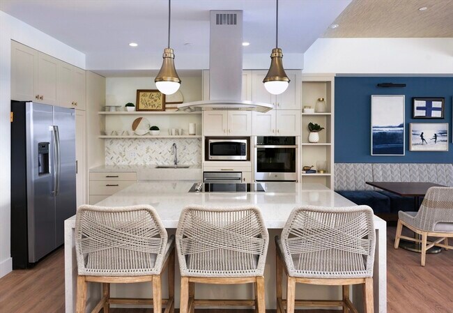 Foto del edificio - 130 Chief Justice Cushing Hwy