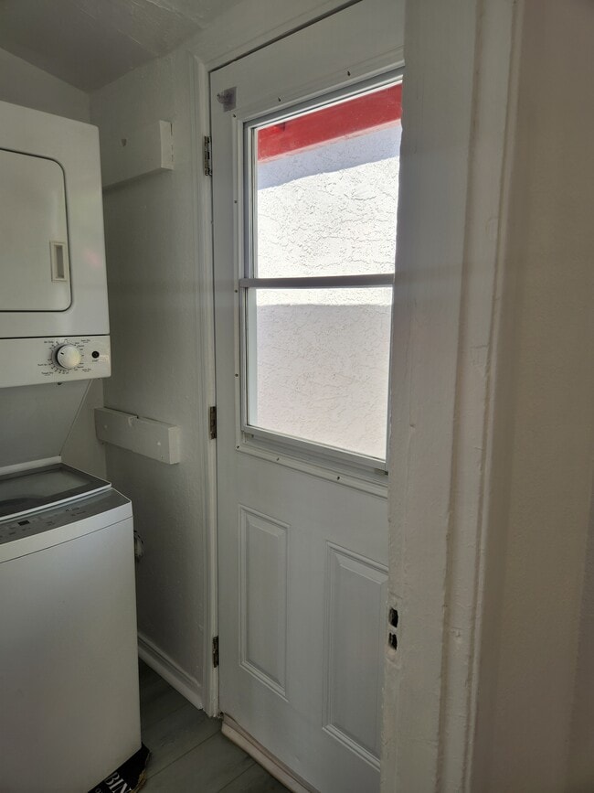 Building Photo - 3529 Opal St