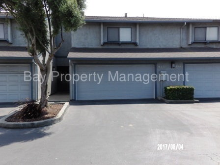 Building Photo - 1044 Iverson St