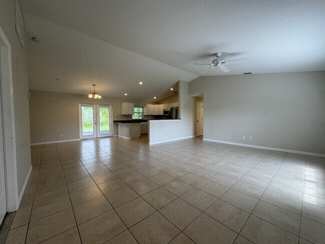 Foto del edificio - 6221 Marcum St