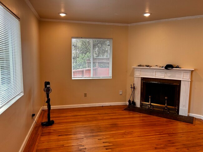 Fireplace - 3311 Nicol Ave