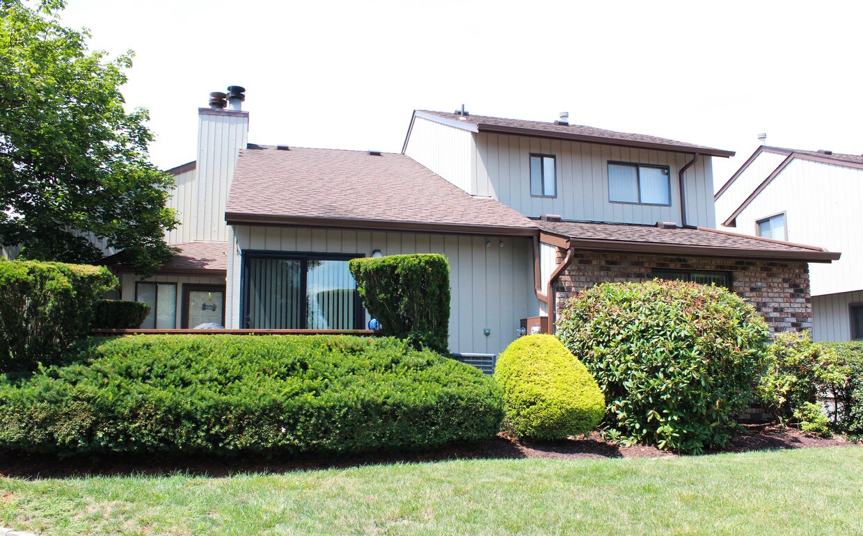 Foto principal - 250 Ridgedale Ave