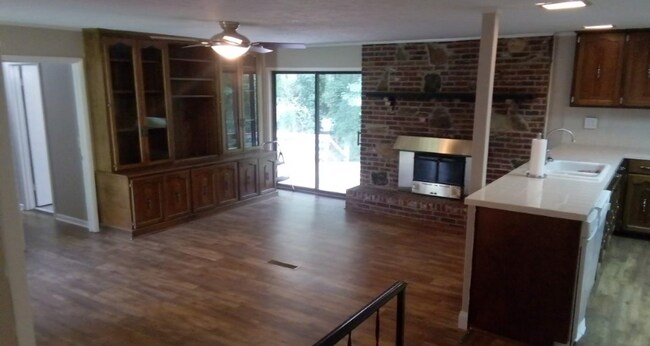 Foto del edificio - 3304 7th Ave