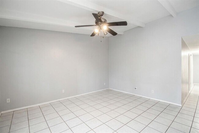 Foto del edificio - 8206 Exmoor Dr