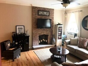 Building Photo - 1016 Willow Ave