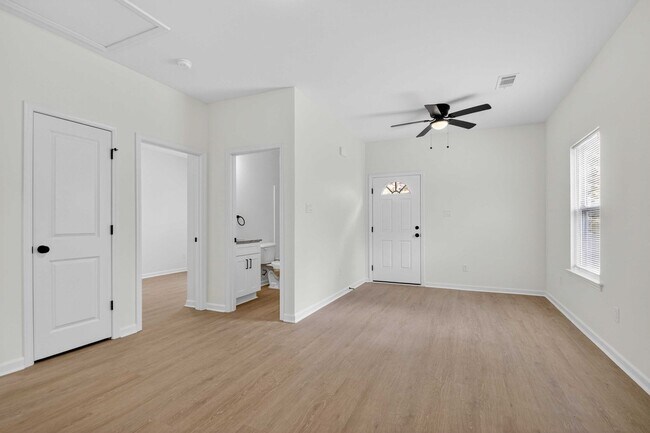 Foto del edificio - 2009-2011 Scotty Ct