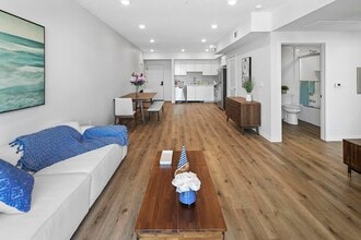 Building Photo - 2783 Francis Ave