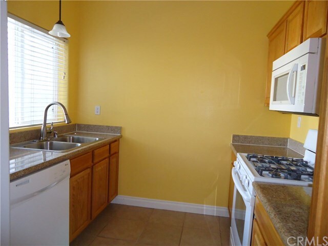 Building Photo - 1555 Orange St