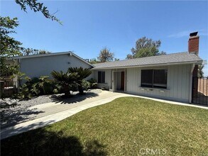 Building Photo - 227 Red Cloud Dr