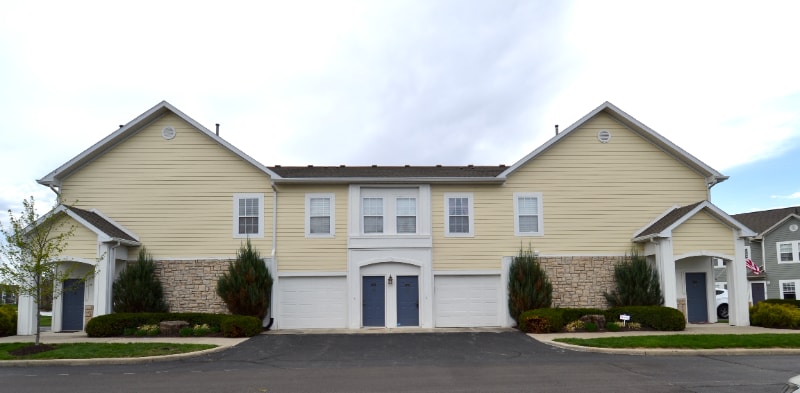 Building Photo - 1405 Sierra Springs