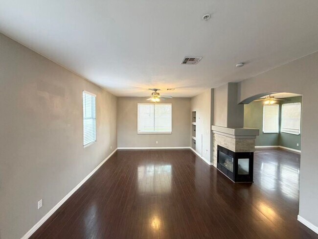 Building Photo - 8901 Square Knot Ave