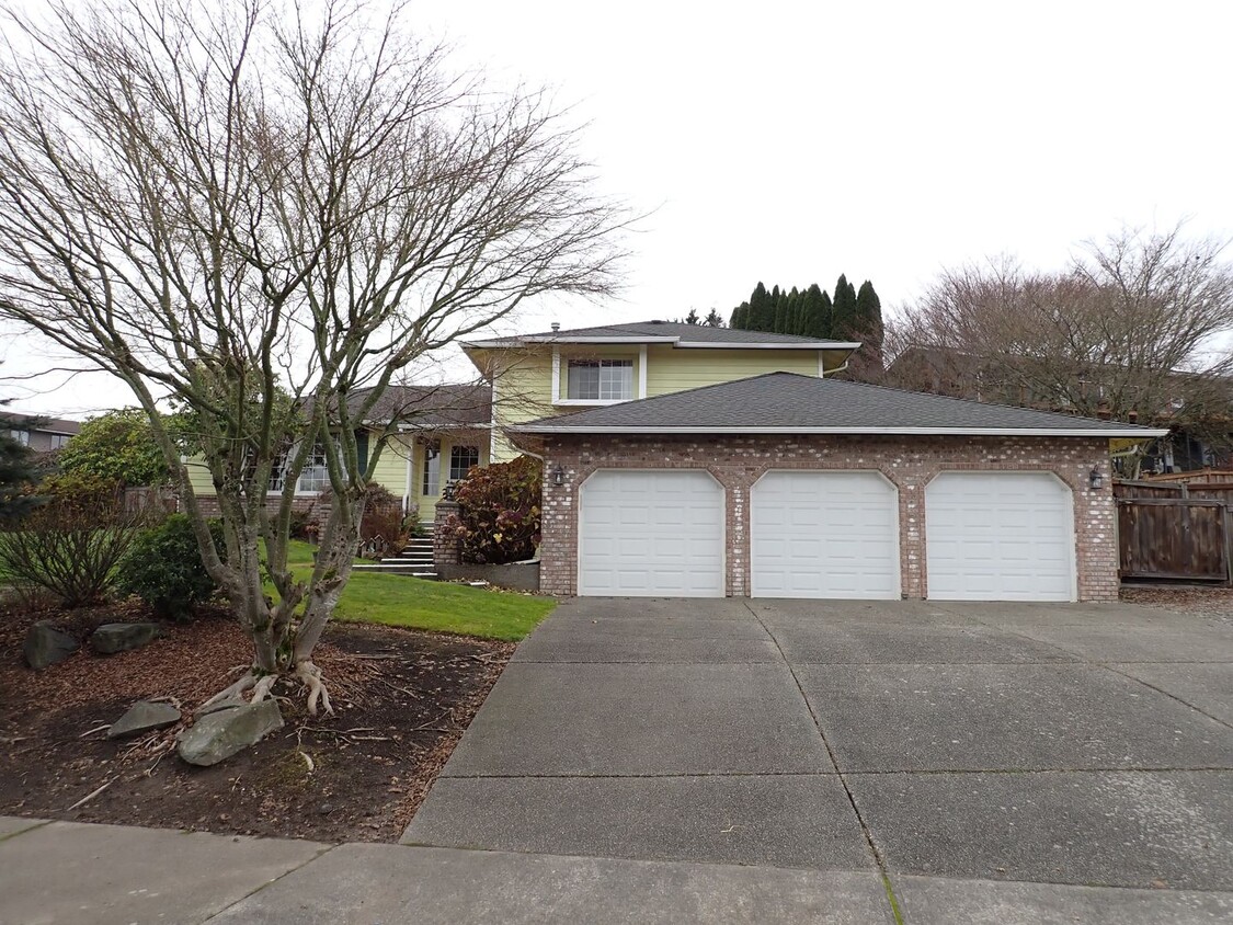 Foto principal - Large Puyallup/Souhhill Home