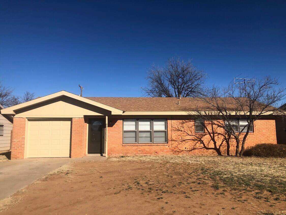 Primary Photo - 217 Darrell Ave