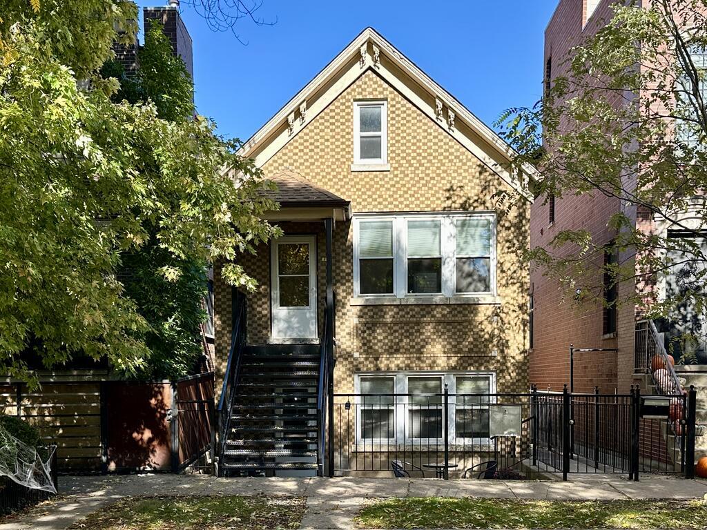 Foto principal - 2220 W Homer St