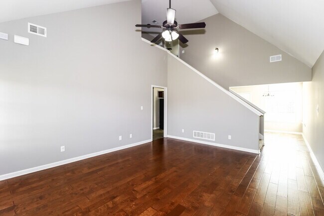 Foto del edificio - 9093 Tremont Dr