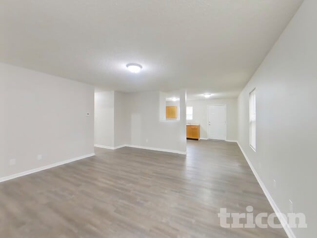 Foto del edificio - 10818 Wymm Ln