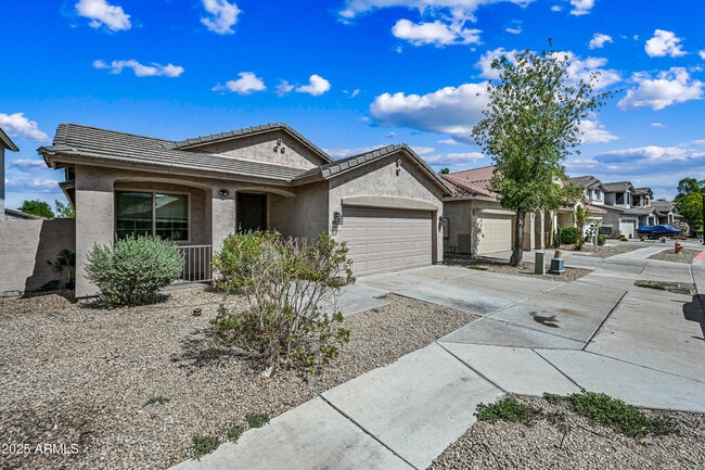 Building Photo - 2614 E Fremont Rd