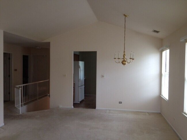 Building Photo - 2181 Camden Lane