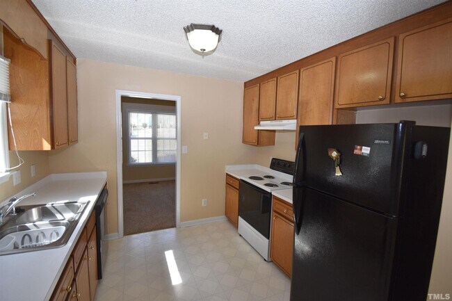 Building Photo - 117 Ses Dr