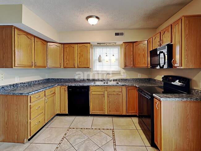 Building Photo - 11147 Winterwood Dr