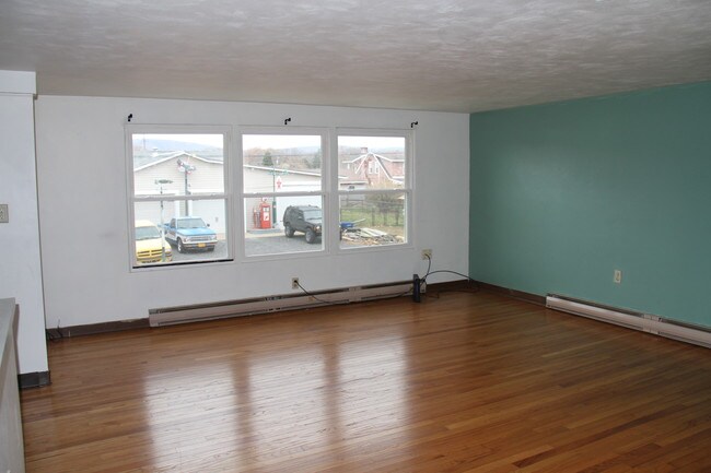 Foto del edificio - 935 E 2nd St