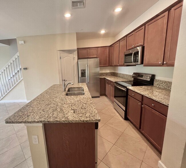 Building Photo - 9673 SW Purple Martin Way