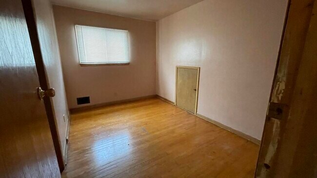 Foto del edificio - 4909 N 50th St