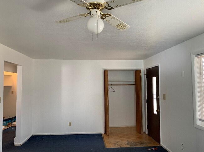 Building Photo - 413 3rd Ave W