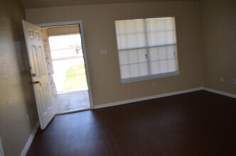 Building Photo - 1534 Shoshoni Trail