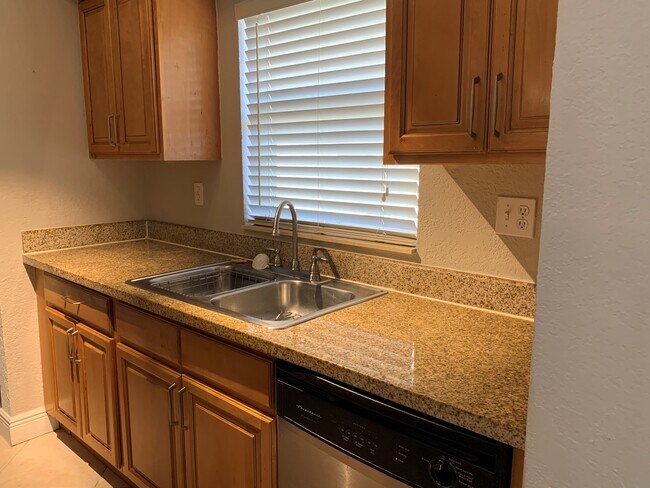 Foto del edificio - 8475 SW 94th St