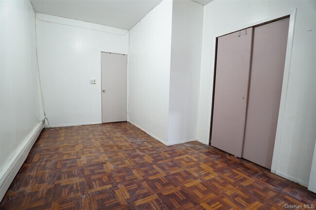 Foto del edificio - 117-06 Jamaica Ave