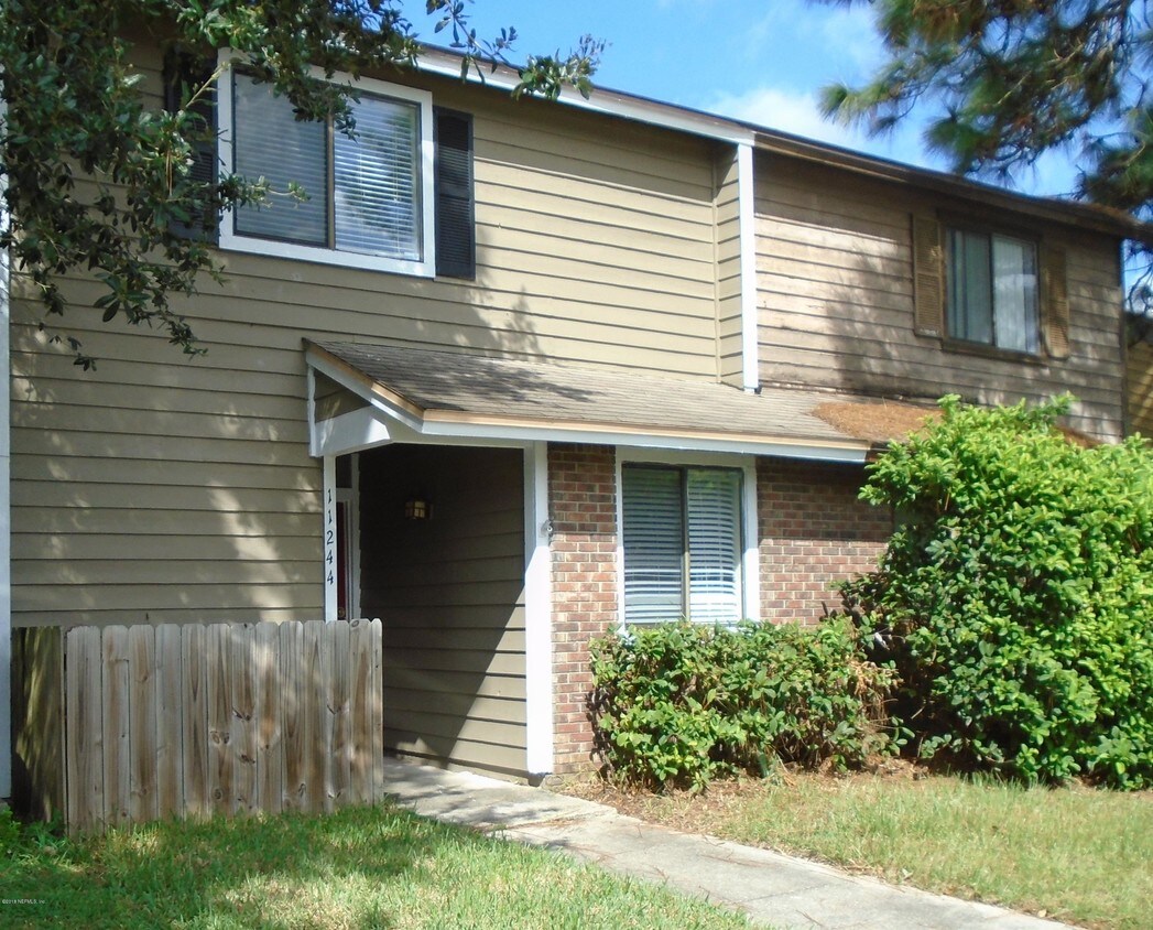11244 Shady Glen Dr, Jacksonville, FL 32257 House Rental in