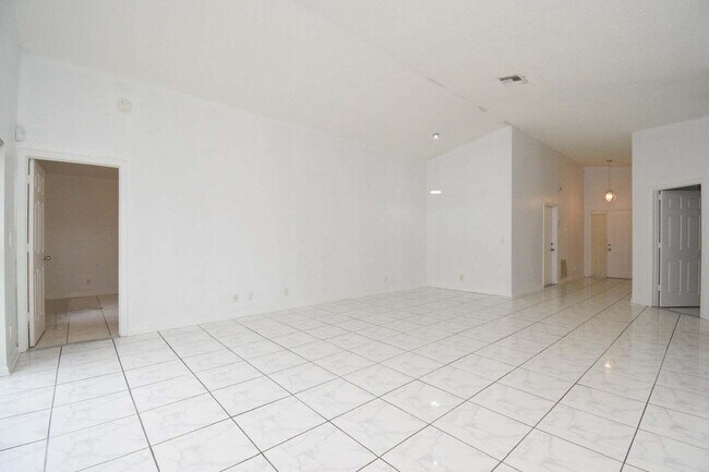 Foto del edificio - 1456 Waterway Cove Dr