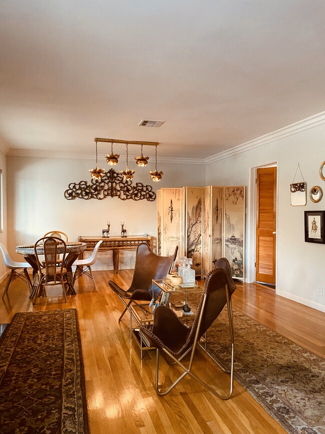 Building Photo - 1640 Amberwood Dr