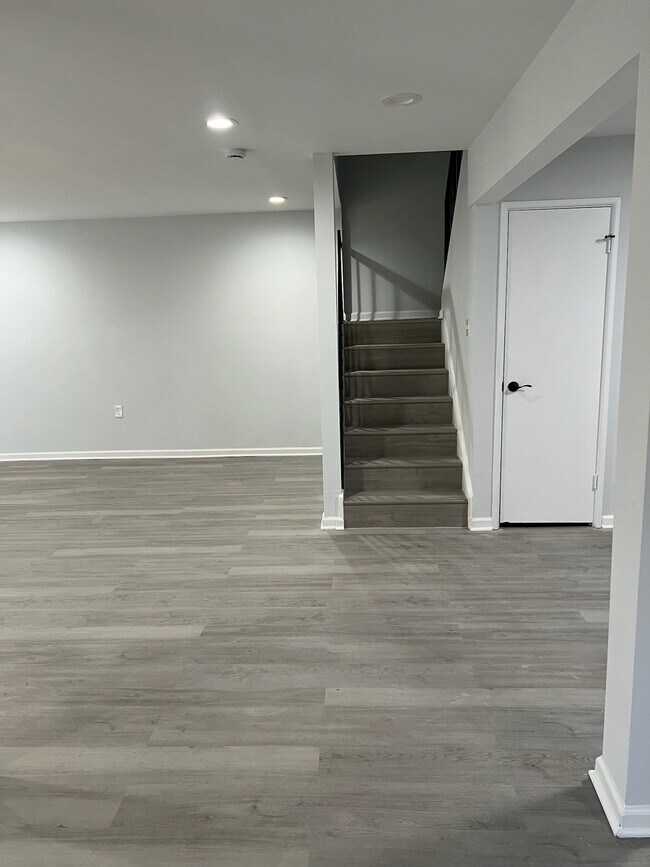 Foto del edificio - 10597 Twin Rivers Rd