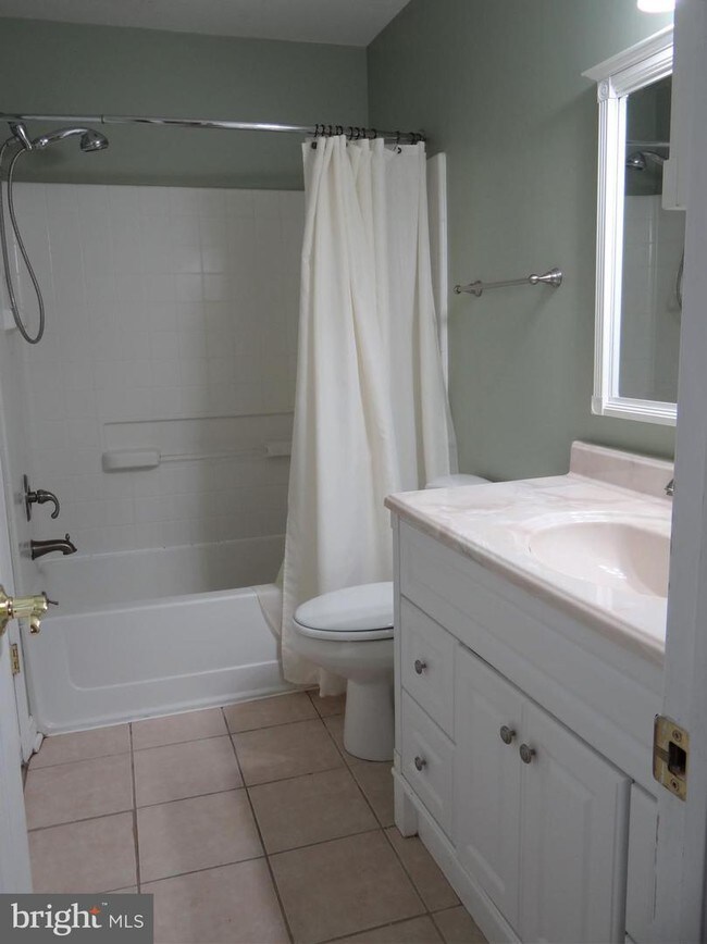 Foto del edificio - 101 Coventry Cir