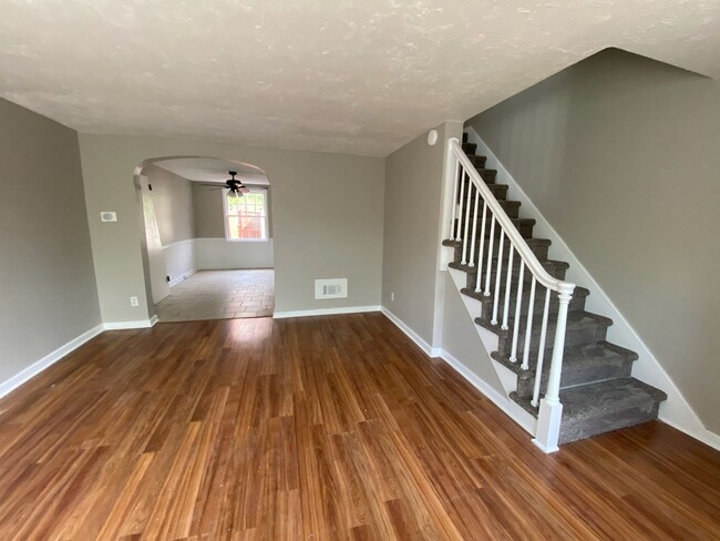 Building Photo - Beautifully redone home in Harrisburg