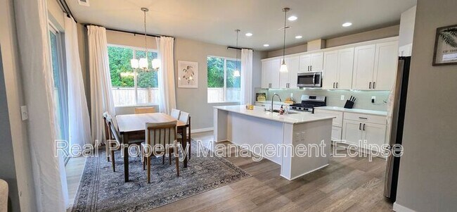 Foto del edificio - 6720 46th St NE