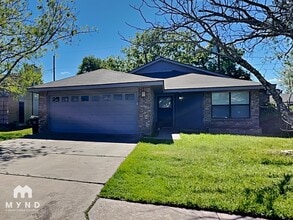 Building Photo - 1107 Peach Tree Cove